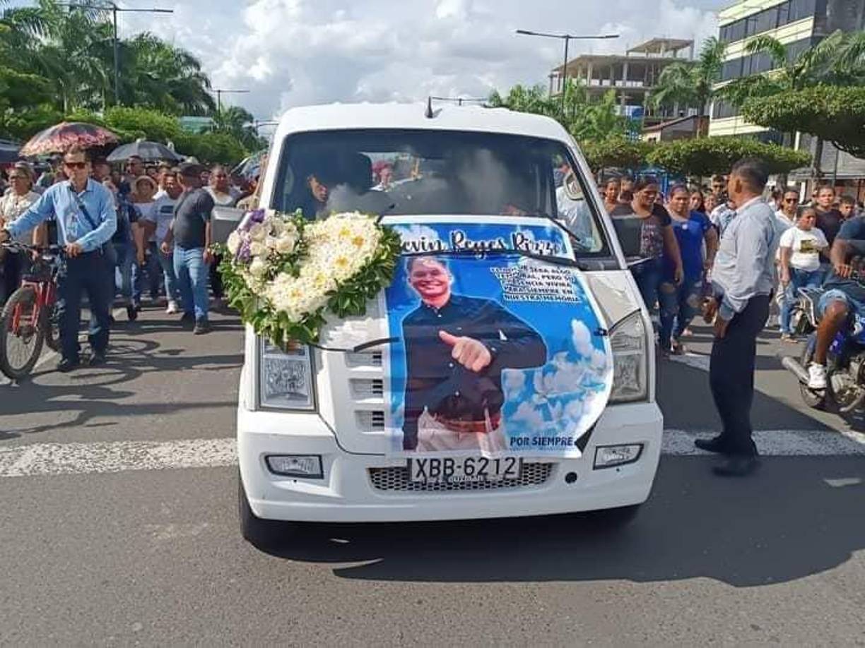 El siniestro sucedió en la vía El Empalme que se conecta con Quevedo, Ecuador, a la altura del ingreso al recinto El Banco.