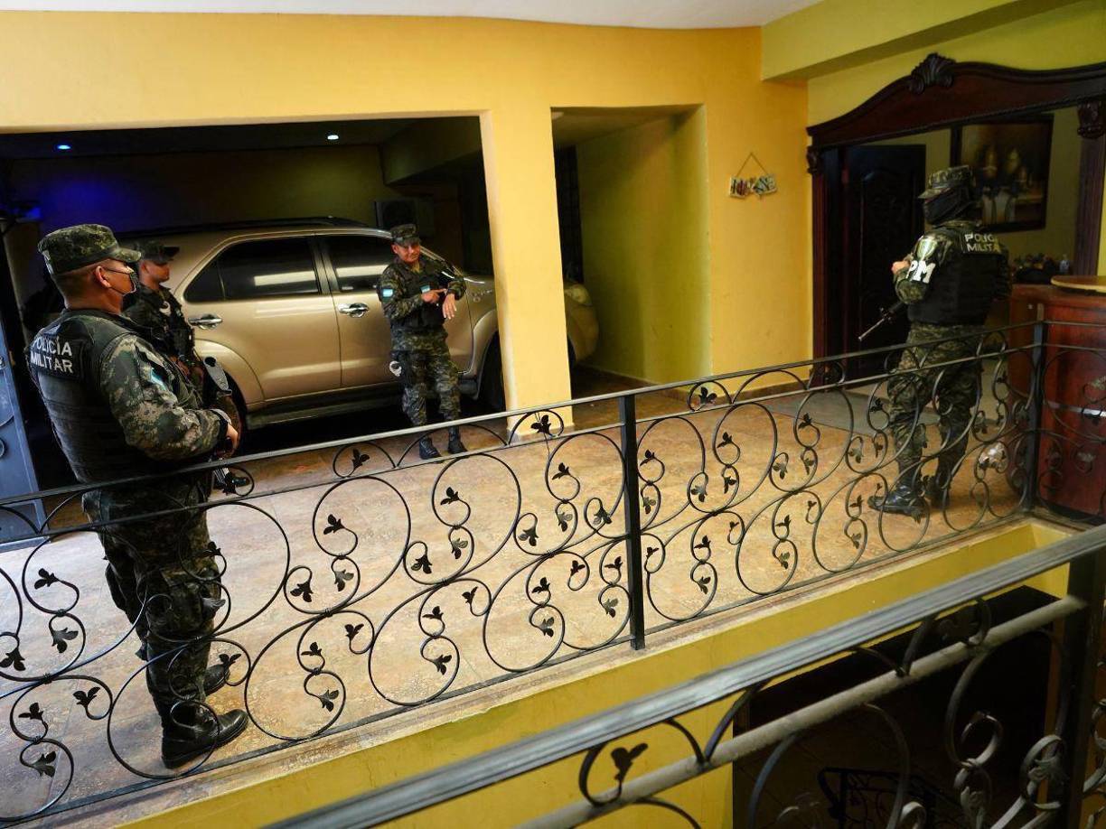 Elvir estaría refugiado en Colombia, de acuerdo con el Ministerio Público. Allá, socios criminales lo habrían recibido y resguardado. 