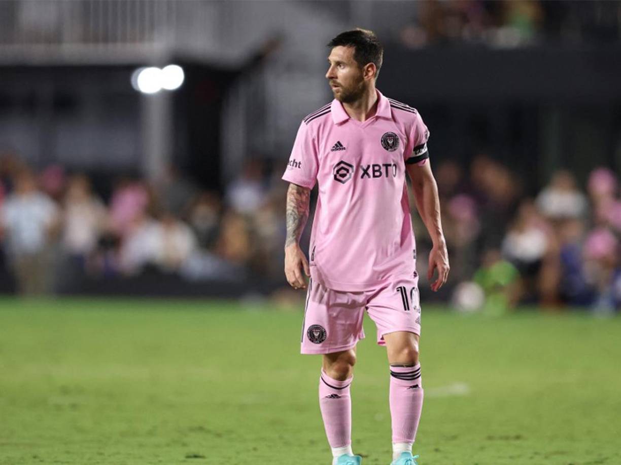 Messi volverá a las canchas en el fútbol de EUA hasta finales de marzo en el 2023. Por esta razón se ha comenzado a especular que el argentino podría ser cedido a préstamo por el Inter Miami al equipo que desea tenerlo en sus filas.