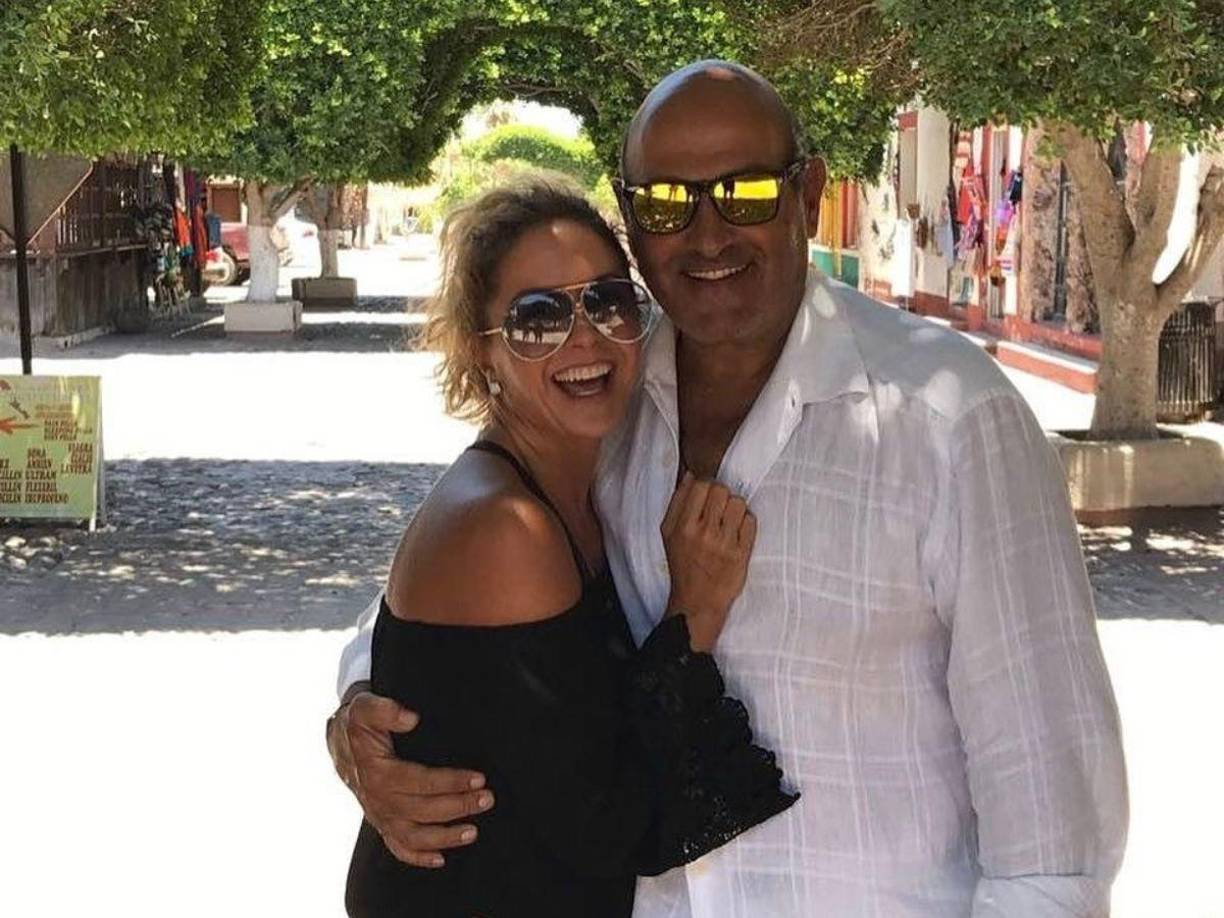 Desde que comenzó su relación con Michel Kuri, Lucero siempre fue muy hermética al respecto sin embargo siempre se mostró muy feliz de su noviazgo con el empresario mexicano y sobrino de Carlos Slim.