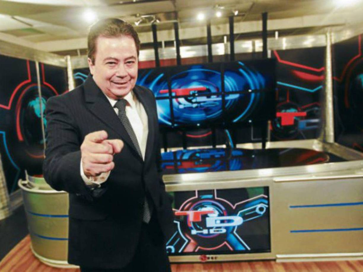 Carlos Gris : Muy recordado por sus narraciones a través de Canal 11 y Todo Deportes TV.