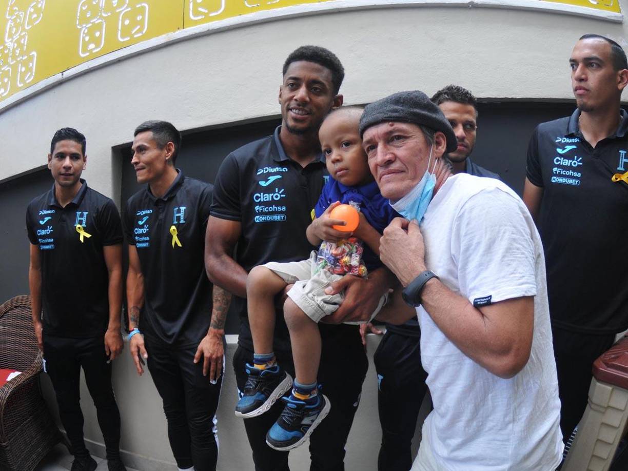 Antony Choco Lozano fue uno de los futbolistas que más muestras de cariño pudo recibir. 