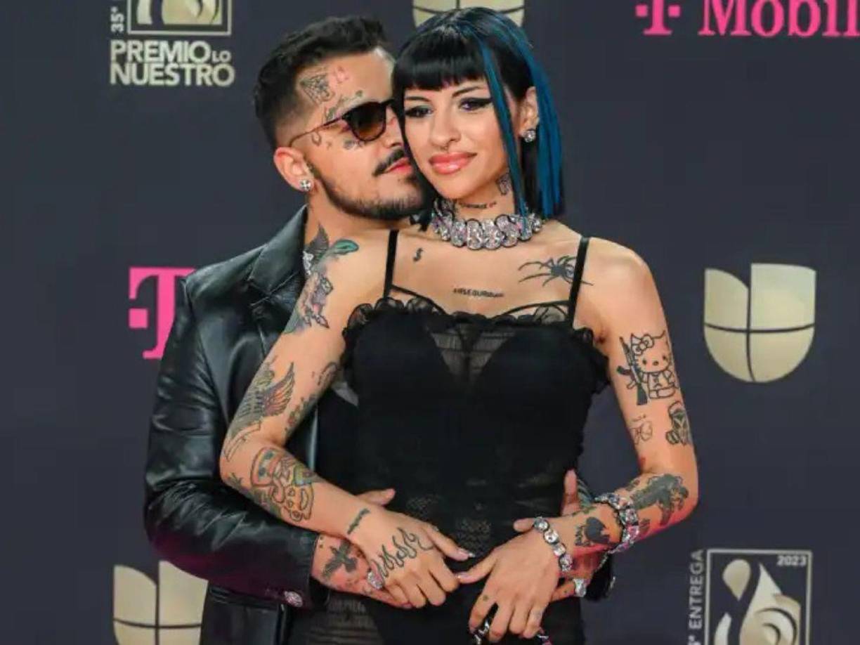 Las declaraciones de ambos artistas han provocado un fuerte debate en redes sociales, donde los seguidores de Cazzu y Nodal toman partido en uno u otro lado. Mientras que muchos apoyan a Cazzu y sienten que su versión es creíble, otros defienden la postura de Nodal, quien parece haberse sincerado acerca de los eventos y su relación actual con Ángela Aguilar.