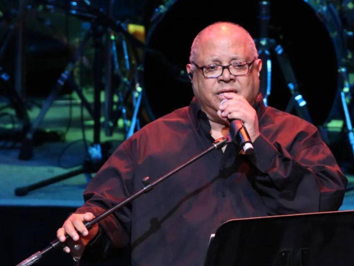 “Era torpe. Muy torpe. Intentó besarme. Me manoseó por segundos. No tenía fuerza física, a pesar de ser un hombre robusto”.