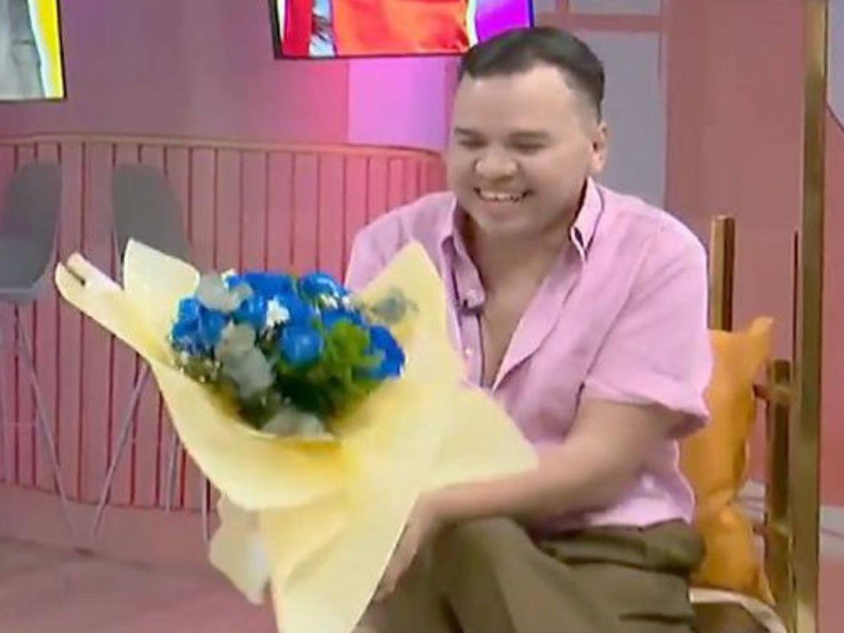 En redes sociales el video se ha vuelto muy viral y muchas personas han comentado algunos nombres tratando de descifrar quien es el futbolista detallista. 