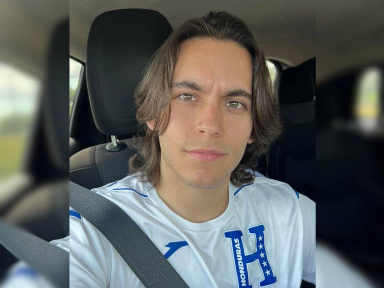 El influencer uruguayo-estadounidense, Carlos Eduardo Espina, saltó este sábado a las redes en contra del Gobierno de Honduras al poner placa con el nombre de la presidenta Xiomara Castro a escuela construida por Shin Fujiyama en Ocotepeque, zona occidente de Honduras.