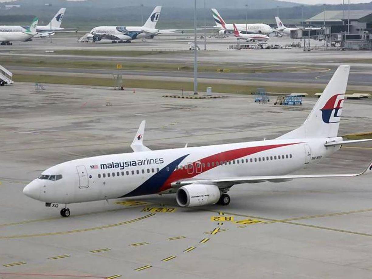 Desde el momento en que se perdió contacto con el aeroplano, se inició y desarrolló una operación de búsqueda y rescate que ha sido considerada la más larga de la historia.