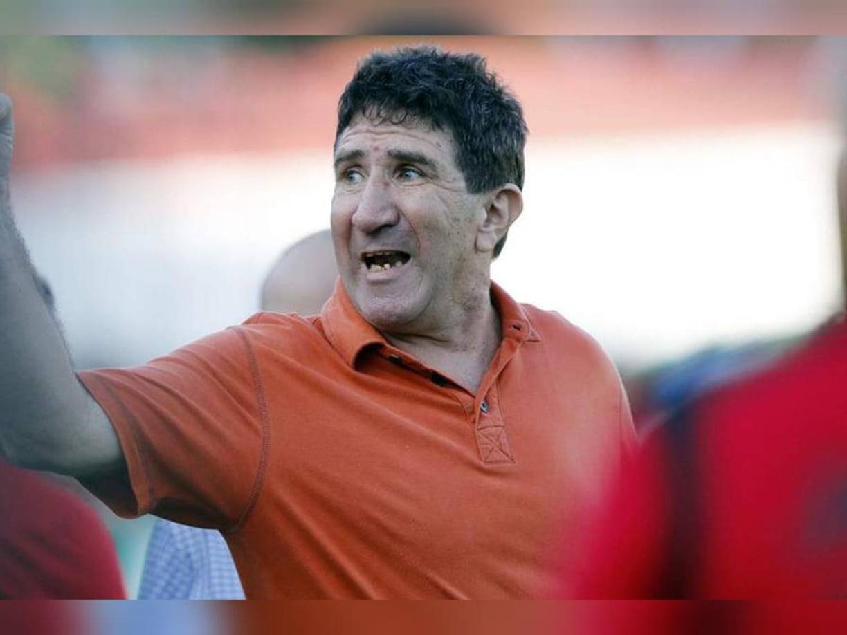Héctor Vargas: Experimentado entrenador argentino que ha hecho prácticamente su vida como estratega en Honduras. Actualmente no tiene trabajo; pero su capacidad no está en tela de juicio.