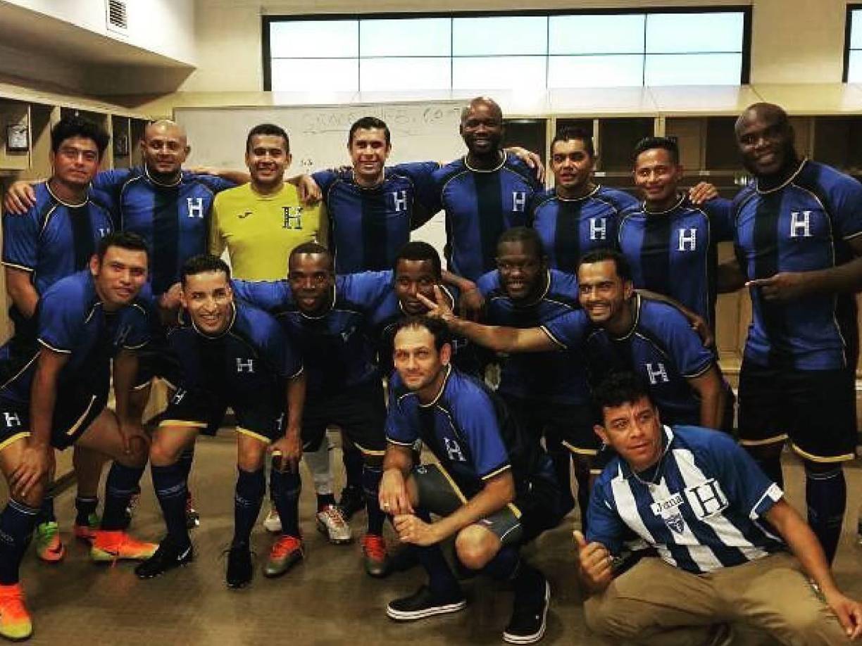 En Estados Unidos con las leyendas siempre comparten con las amistades nacionales e internacionales.