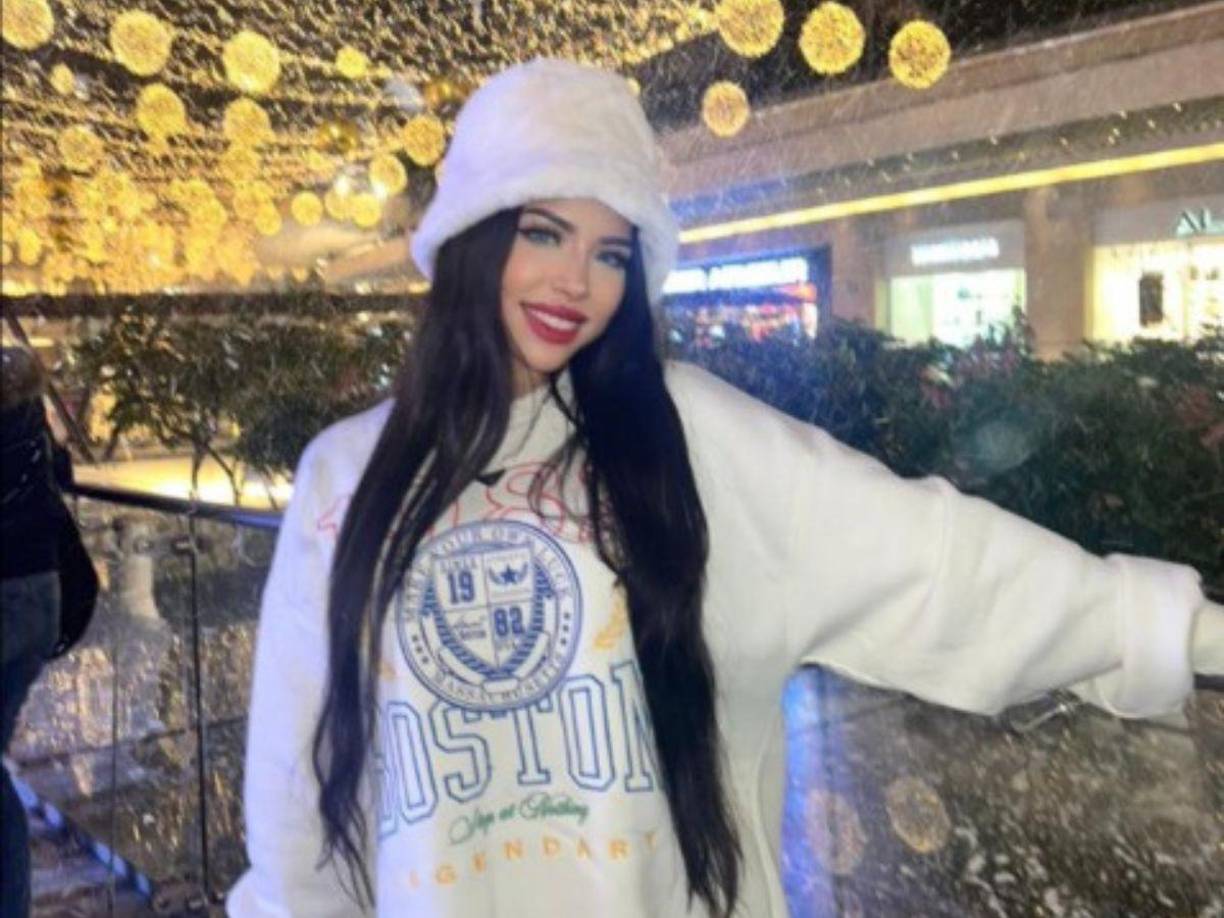 Yeri se dedica a contar a sus seguidoras mediante transmisiones de Facebook relatos de su vida cotidiana. 