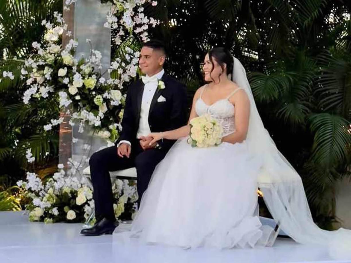 Carlos Pineda y Daniela Hernández son pareja desde hace varios años y en diciembre del año pasado él le pidió matrimonio.