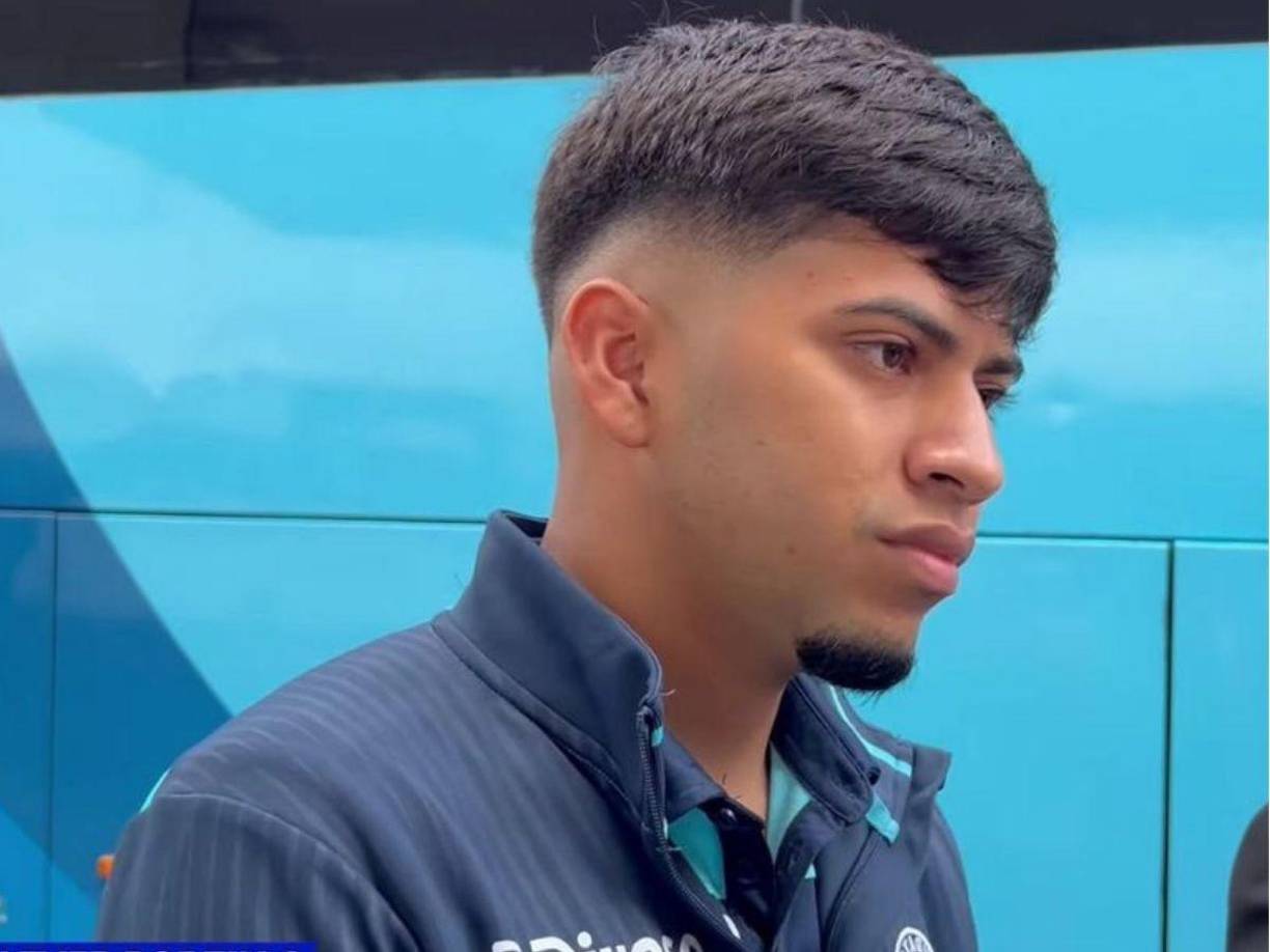 Cléver recibió atención por parte de los médicos y el fisioterapeuta del Motagua.