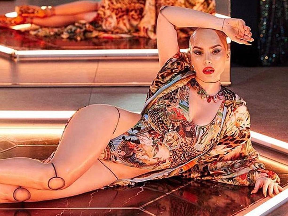 Muy bella y sensual, así luce la exprometida de Christian Nodal. 