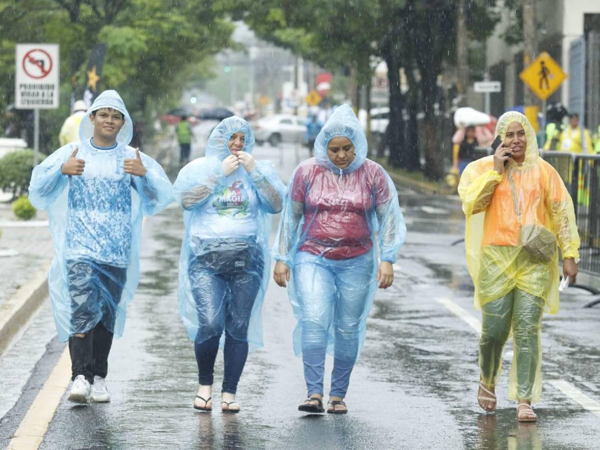 Así se vive la previa del esperado duelo entre las selecciones de Honduras y México.