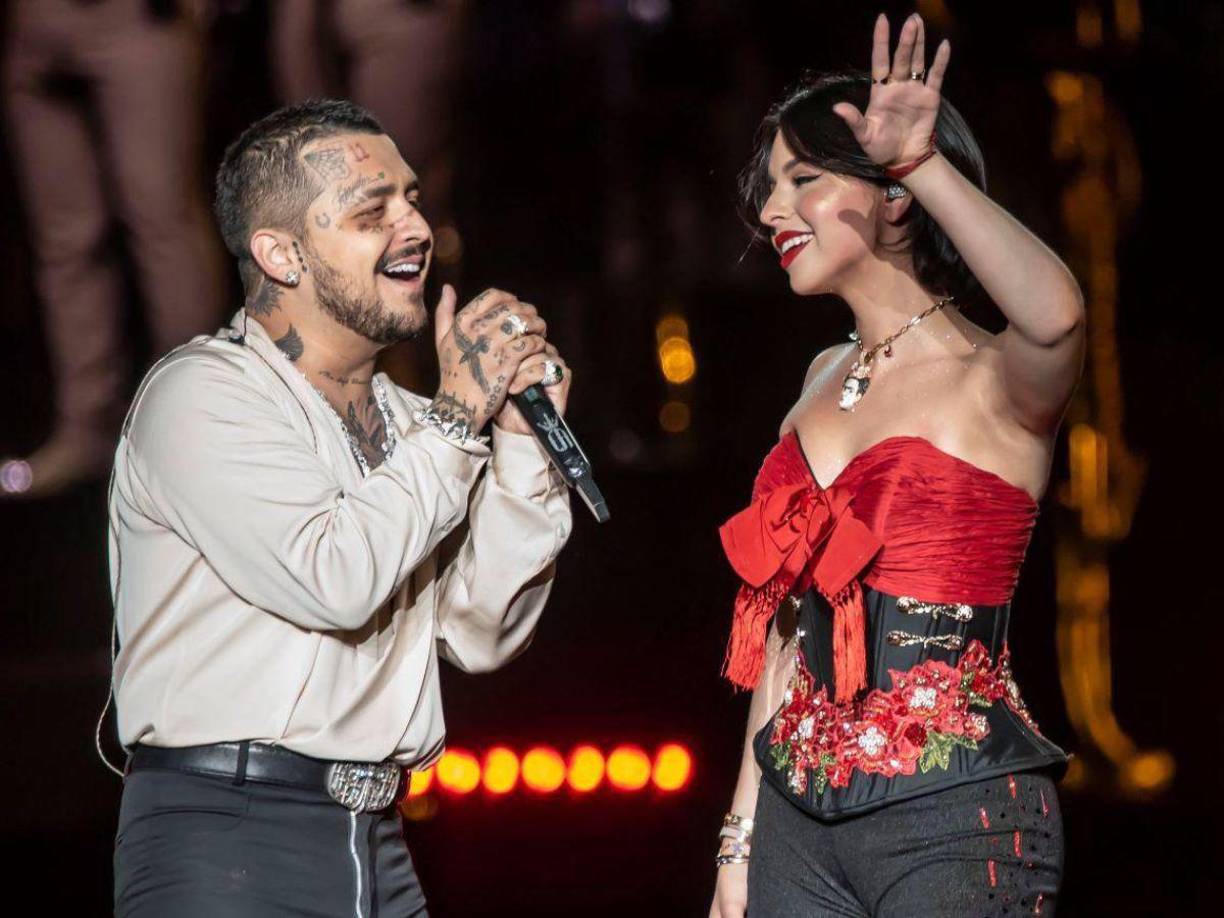 Ángela Aguilar (2024): El más reciente romance de Christian Nodal es con la talentosa cantante Ángela Aguilar. Después de semanas de especulaciones y apariciones públicas juntos, la pareja confirmó su relación a la revista Hola este 10 de junio.