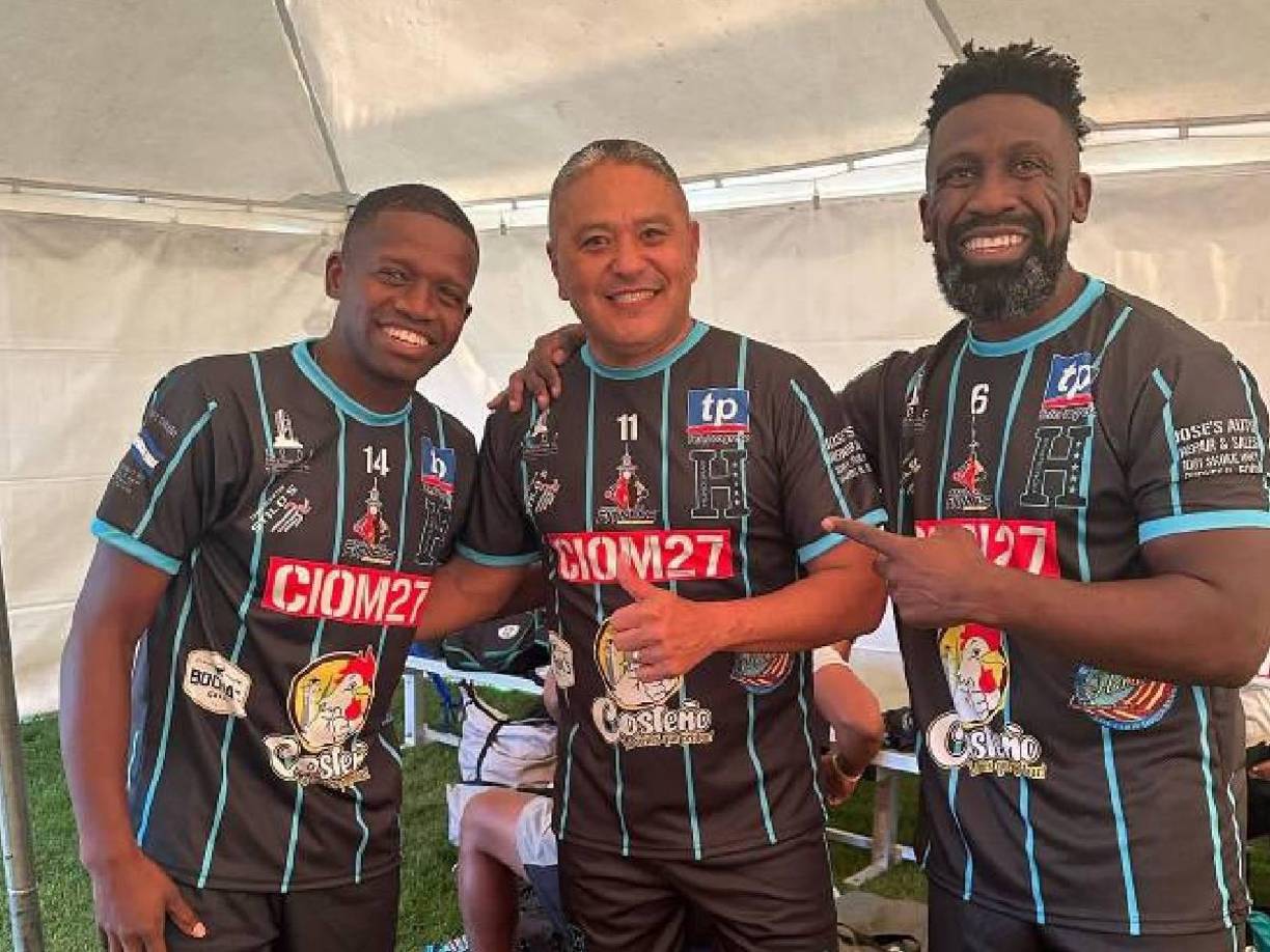 Sus amistades del fútbol siguen vigentes, Hendry Thomas siempre estuvo vinculado al deporte.