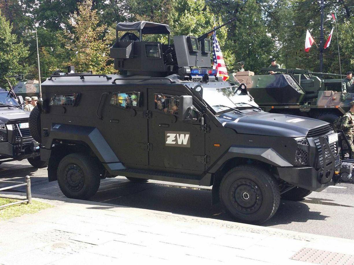Los SandCat han sido utilizados por las Fuerzas Militares de México, Israel, Estados Unidos, Suecia, Hungría y Colombia.