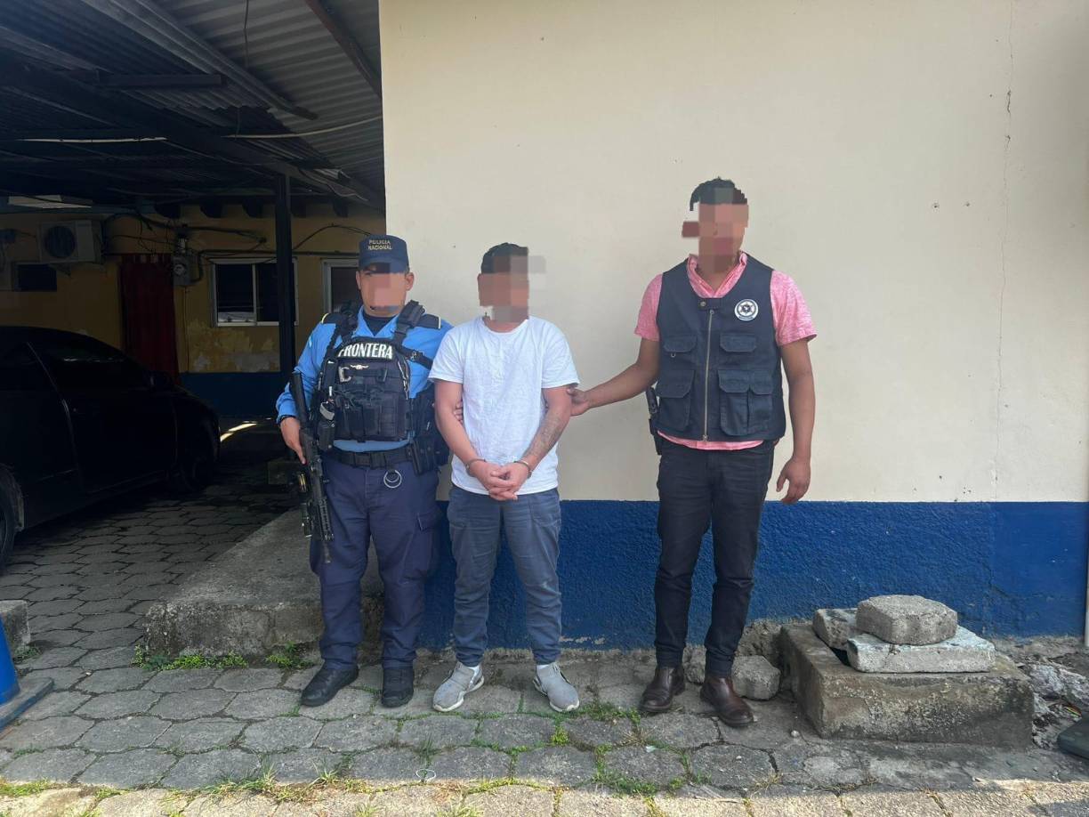 La orden de captura por asesinato fue emitida el 2 de mayo de 2024 por el Juzgado de Letras de la Sección Judicial de El Progreso, Yoro, en perjuicio de Cristhian Antonio Yanes Hernández, quien fue asesinado en circunstancias que están siendo investigadas por las autoridades. 