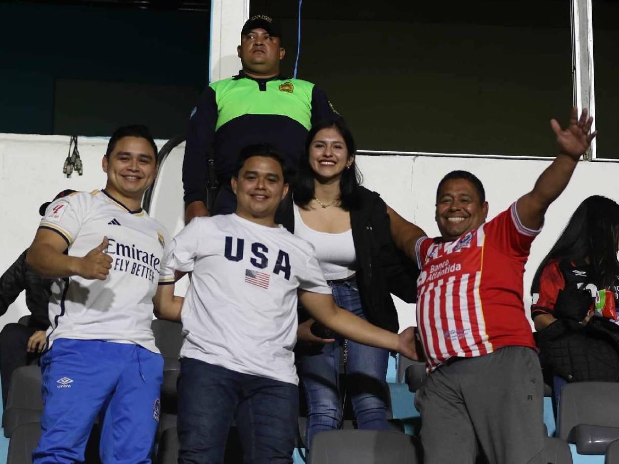 Bellezas en el Olimpia-Olancho FC, ‘gringos’ presentes, ambientazo y la deseada