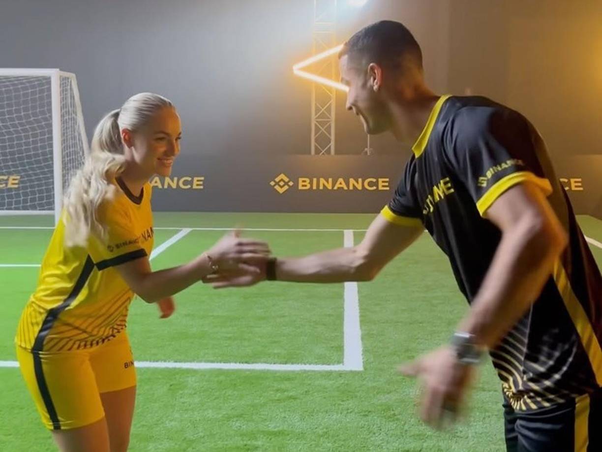 Ana Maria Markovic tiene 25 años y es una estrella mediática. Ha llegado a realizar actos publicitarios con el mismo Cristiano Ronaldo.