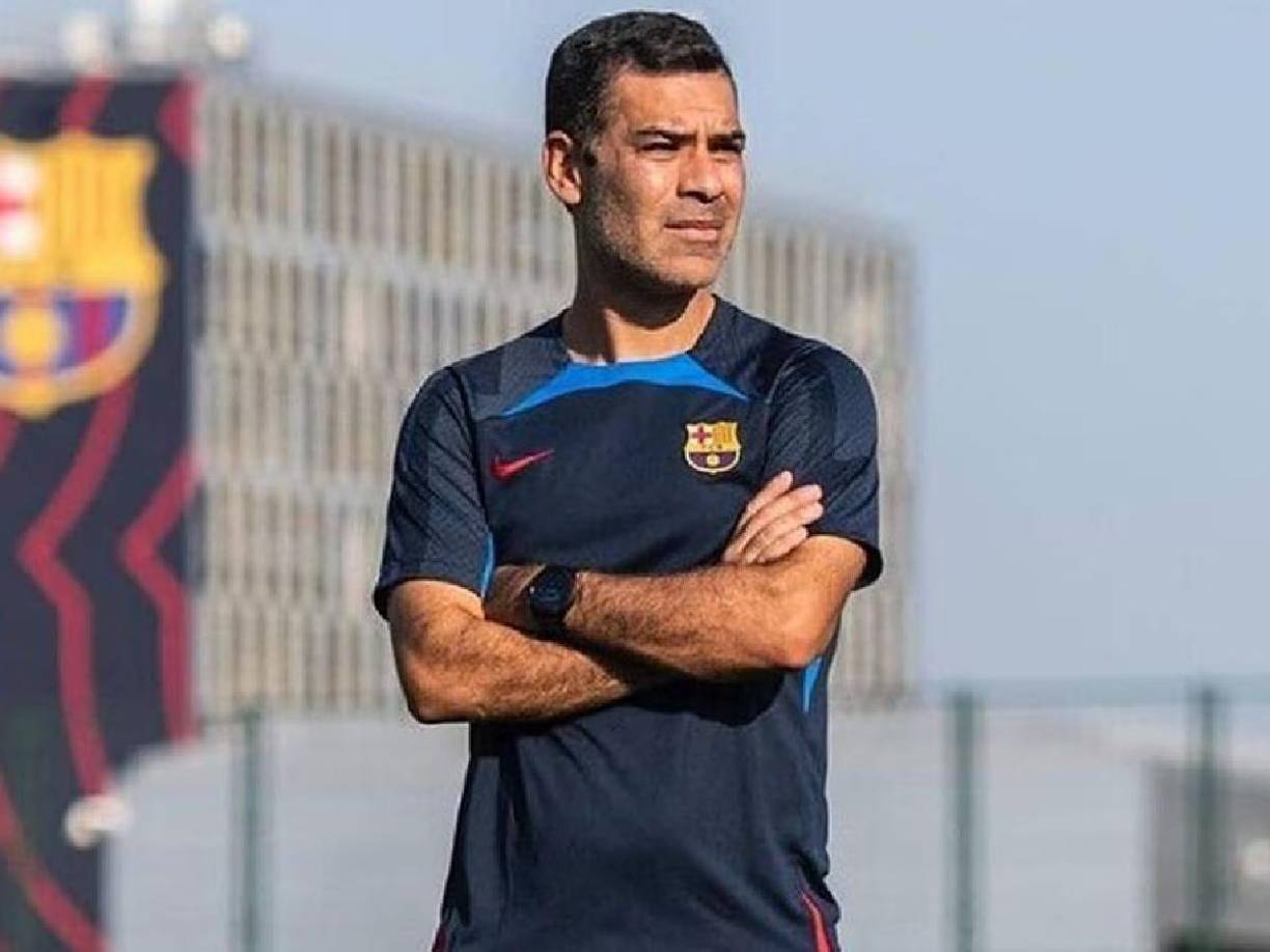 Uno de los que se ·”ofreció” al Barcelona fue Rafa Márquez, el mexicano dirige al Barça B fue consultado sobre la posibilidad de reemplazar a Xavi: “Es parte del proceso. Llegará si me tiene que tocar. Quién no querría ser entrenador del Barça. Seguiré preparándome, es apenas mi segunda temporada como técnico. La directiva tendrá tiempo para pensarlo bien de aquí al final de Liga. Una oportunidad así no le puedes decir que no”.
