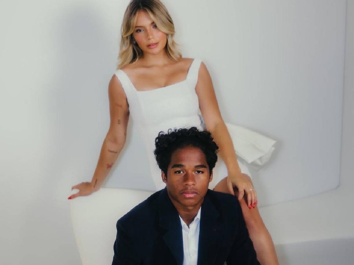 Pese a que ninguno da más detalles, versiones de prensa indican que ambos contrajeron matrimonio en una ceremonia privada y que no fue previamente divulgada.