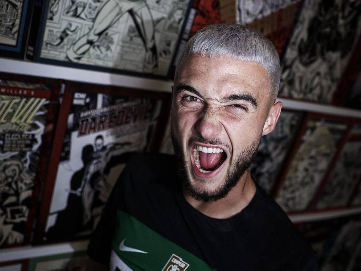 OFICIAL: El Sporting Lisboa ha fichado al central belga Zeno Debast por 15.500.000 €. Llega procedente del Anderlecht y firma hasta junio del 2029.