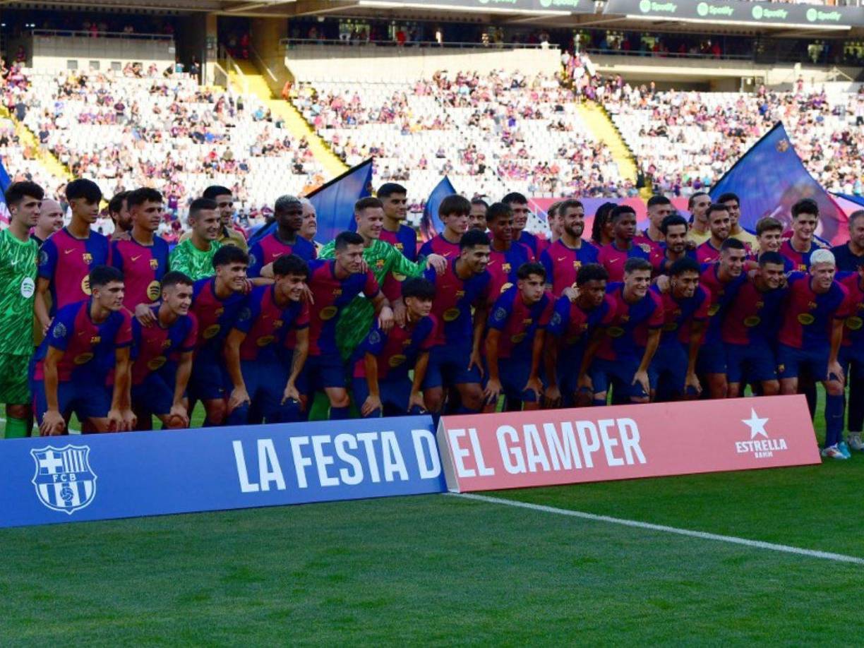 Un Barcelona repleto de jóvenes y jugadores poco habituales sucumbió este lunes ante el Mónaco (0-3) en el Trofeo Joan Gamper, coincidiendo en el estreno de Hansi Flick, un debut en el que los azulgrana mostraron todas sus costuras frente a un rival de Champions.