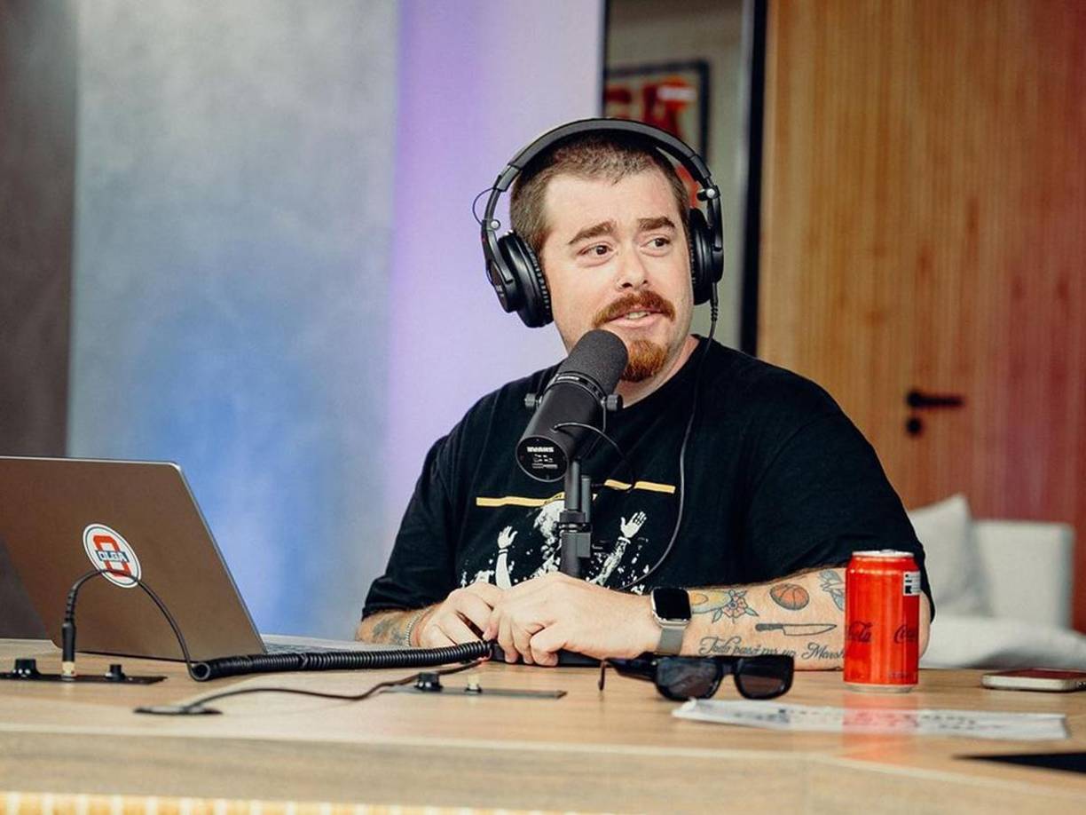 Con 37 años de edad, Granados es muy reconocido en Argentina y otras partes de Latinoamérica por su trabajo en Peligro: Sin codificar, Últimos Cartuchos, ESPN Redes y Resacados.