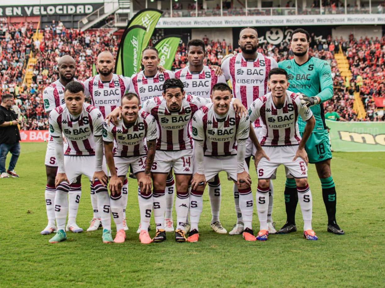 1. Los clubes de Costa Rica lideran la lista de equipos mejor clasificados de Centroamérica, con Deportivo Saprissa en el primer lugar (1,154 puntos). En el ranking general de Concacaf ocupa el puesto 40.