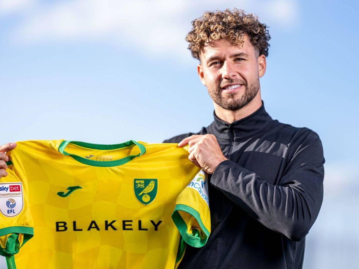 El Norwich City ha fichado al medio-ofensivo danés Emiliano Marcondes. Firma hasta final de temporada con opción a otra.
