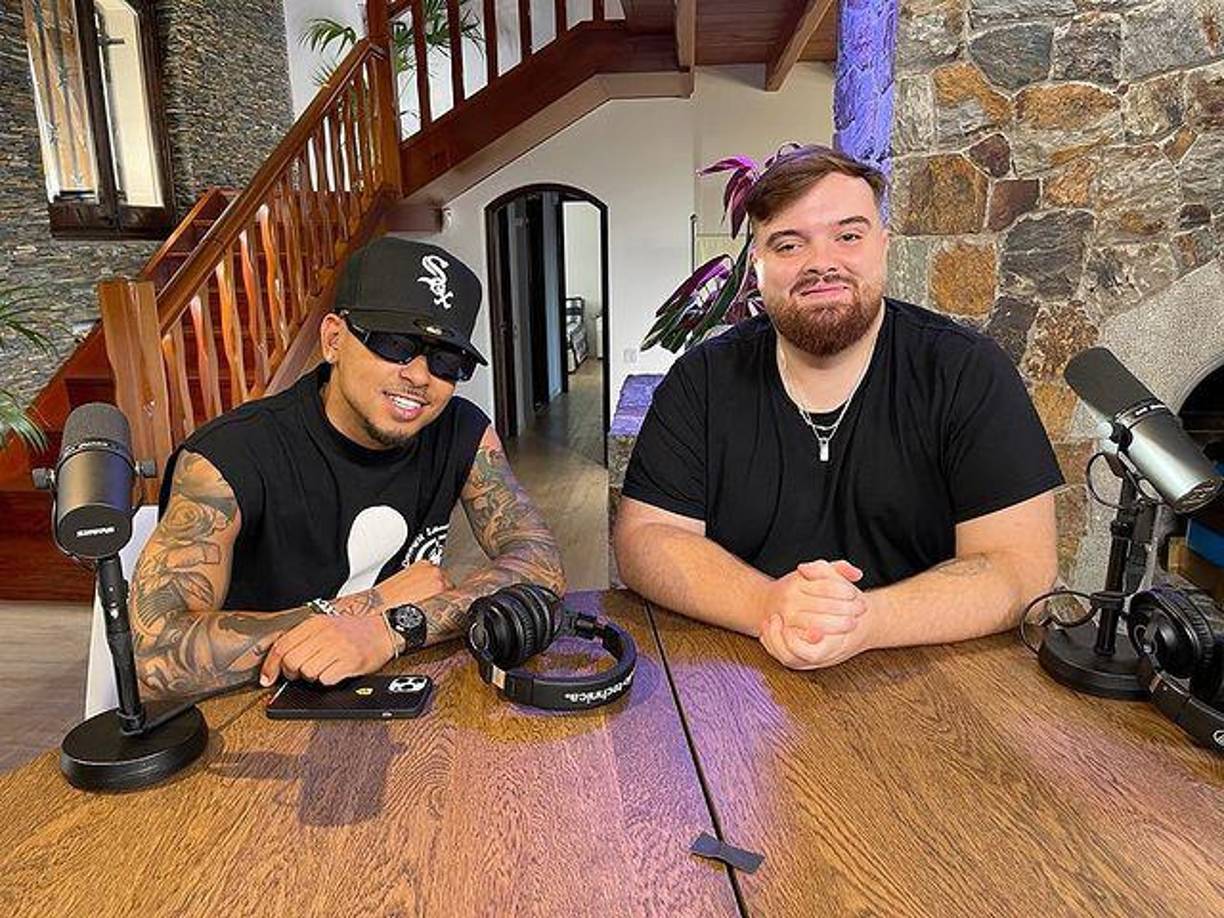 En ese mismo momento, Ibai continuó “molestando” al exfutbolista y le dijo: “Cuidado con un tema que yo creo va a sonar en el Metropolitano: ‘No fue culpa tuya, ni fue culpa mía...”, en referencia al tema que Shakira sacó con Ozuna, su invitado en la transmisión.