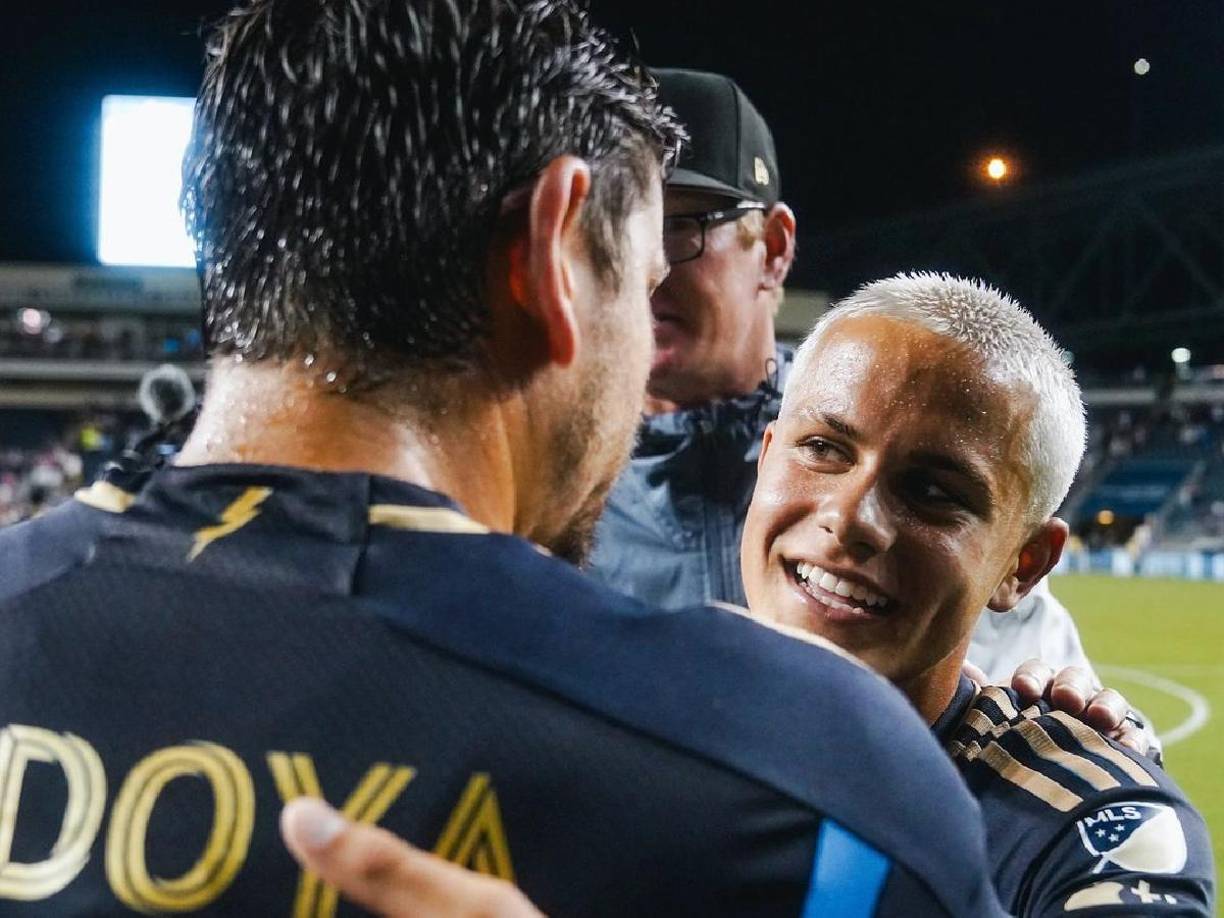 Y añadió: “Gracias a los fans, mi familia y la ciudad de Filadelfia por hacer este momento tan especial para mí. Esto es solo el comienzo...”.