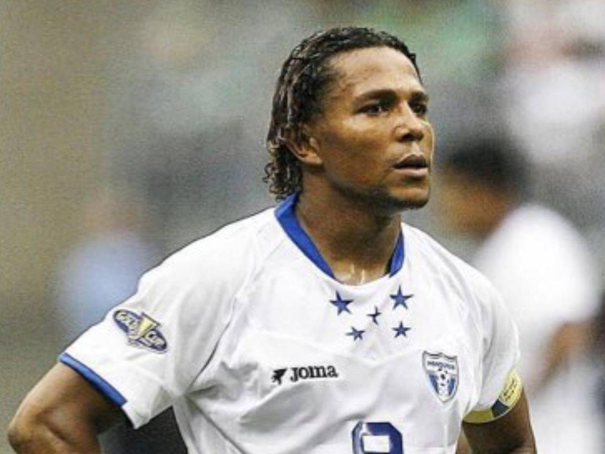 Carlos Pavón es el máximo goleador de la selección de Honduras y son muchos los fans que tiene el exjugador catrcho.