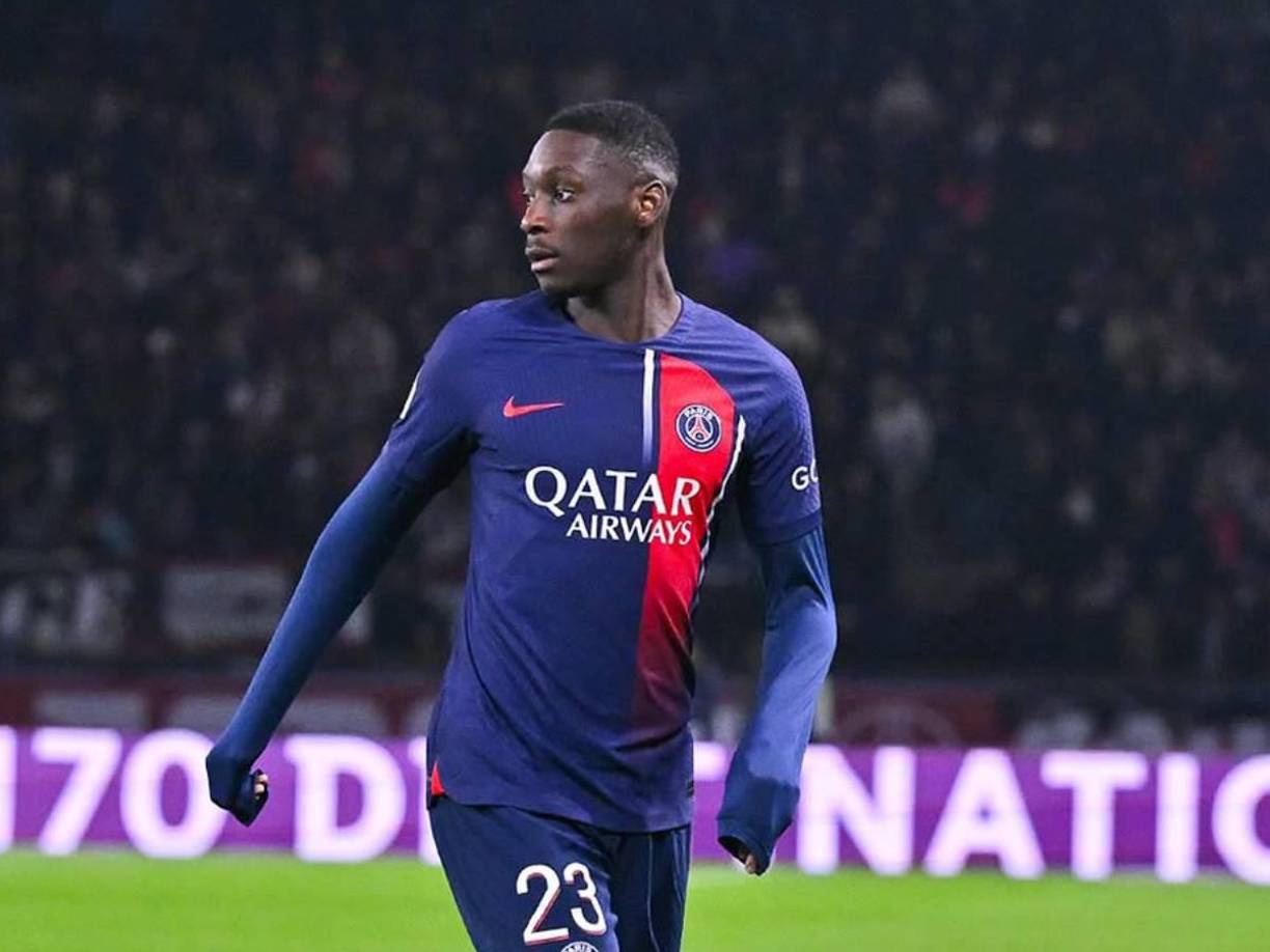 El Tottenham está haciendo todo lo posible para cerrar el fichaje del delantero del Paris Saint-Germain, Kolo Muani (26 años), con el fin de reforzar su línea de ataque en este mercado invernal.