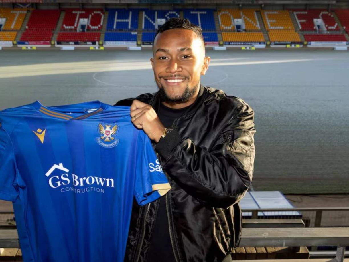 El mediocampista panameño Victor Griffith fue presentado oficialmente como el nuevo jugador del St. Johnstone de Escocia hasta el 2026.