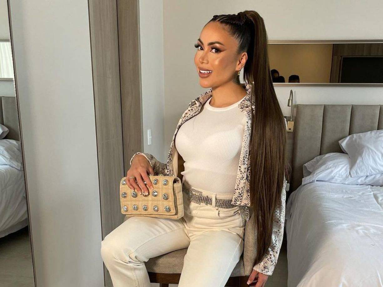 Por otra parte, durante una dinámica de preguntas y respuestas en Instagram, un seguidor le planteó a Epa Colombia una pregunta directa que encendió la llama.