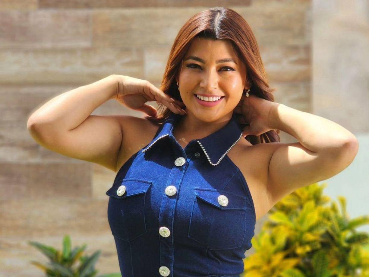 Con su carisma y belleza se ha convertido en uno de los rostros más conocidos de la televisión y una de las figuras más mediáticas del entretenimiento en Honduras. 