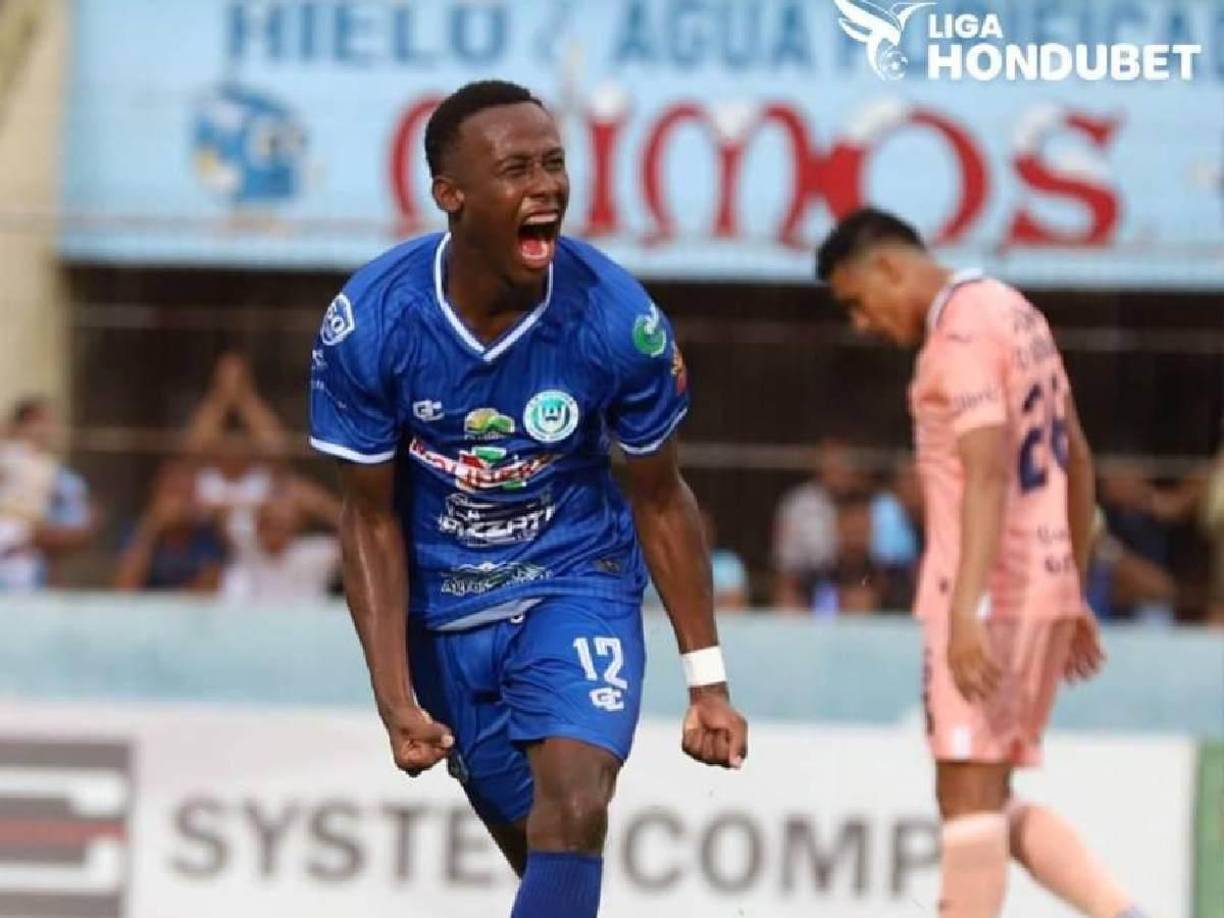 Kevin Güity, lateral que ha militado en Real Sociedad y Victoria, interesa al Génesis de Comayagua.