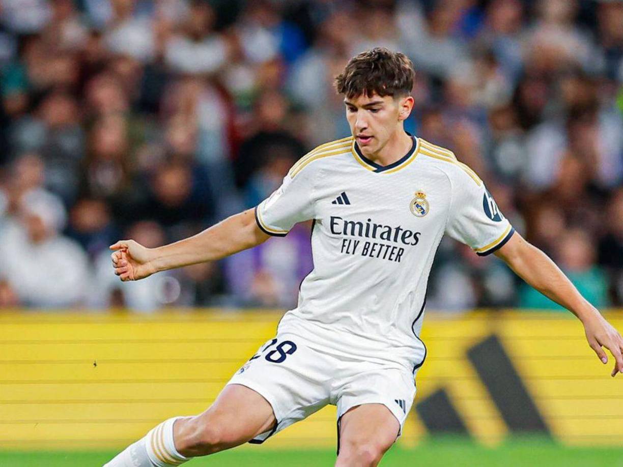 El joven Mario Martín deja al Real Madrid y jugará cedido a préstamo en el Valladolid. Podría debutar con los blanquivioletas la próxima jornada, casualmente en el Bernabéu.