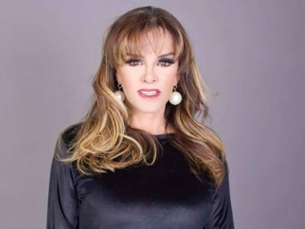 La impactante confesión fue captada por las cámaras del programa “Hoy día” de la cadena Telemundo, misma en donde la estrella dijo abiertamente que si ambos hubieran coincidido cuando ella era más joven se hubiera animado a declararle su amor al campeón del boxeo.