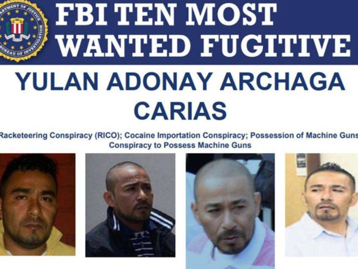 Desde el 2020, cuando “El Porky” fue rescatado por pandilleros mientras era trasladado a una audiencia, se ha aumentado en varias ocasiones la cantidad de dinero a cambio de información sobre su paradero, inicialmente las autoridades hondureñas ofrecieron dos millones de lempiras, un año después, el gobierno estadounidense ofreció 100 mil dólares y ahora, cuando transcurrieron tres años, son cinco millones de dólares.