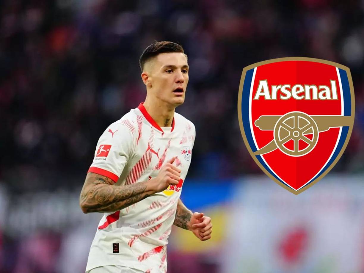 El Arsenal está dispuesto a desembolsar una buena cantidad de dinero el próximo verano para reforzarse con un delantero centro de élite. El elegido, según Sky Sports, sería Benjamin Sesko, del RB Leipzig, quien vería con buenos ojos aterrizar en el equipo londinense. Tiene un valor de mercado de 50 millones de euros... pero la operación podría irse a una cifra cercana a los 100.