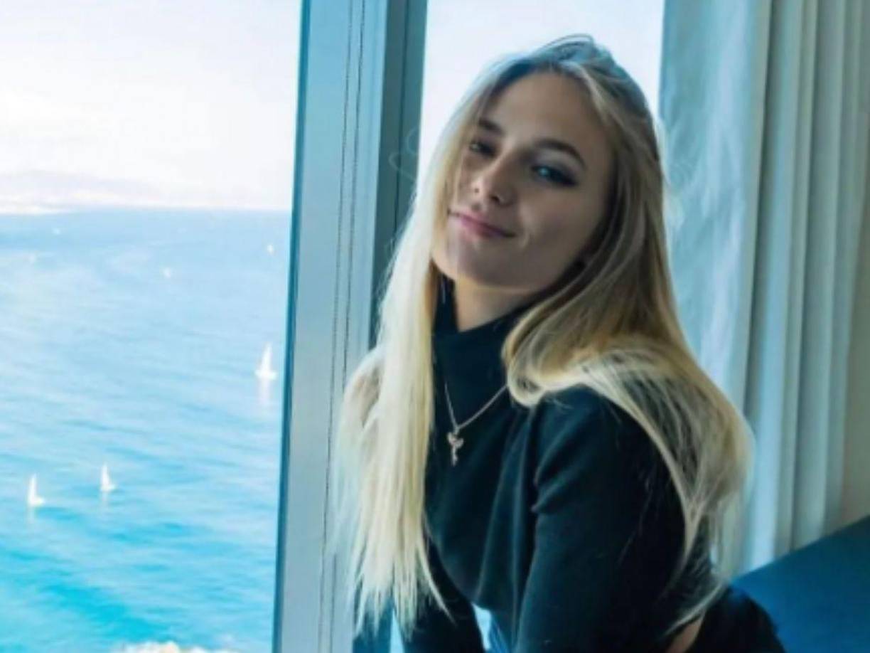 Esta no sería la primera noticia de rumor que envuelven a la joven publirelacionista, pues medios especularon que le habría sido infiel a Piqué con otro conocido personaje del mundo del fútbol.