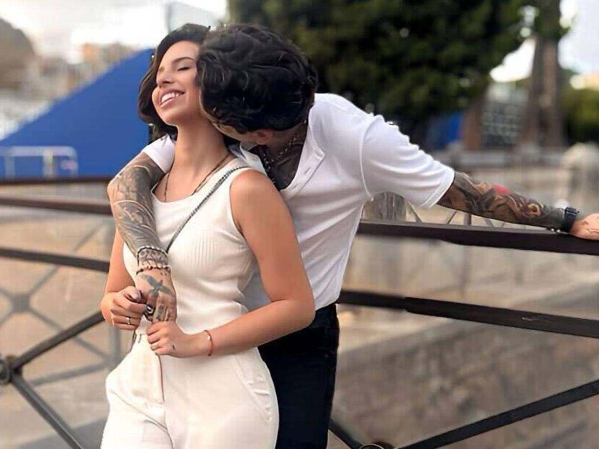 Debido a la “rapidez” con la que Nodal “cambió de novia”, muchos especulan que Aguilar habría sido “la manzana de la discordia” entre el cantante y la argentina. Este rumor se vio reforzado después de que la hija de Pepe Aguilar dijera que su romance no era “algo nuevo, sino una continuación”.