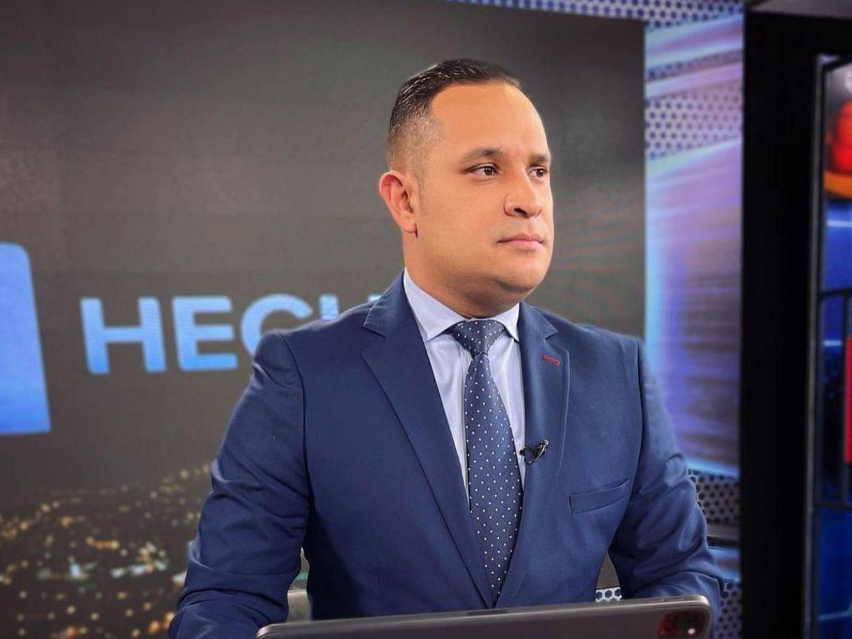 Ante los halagos de Antonio Sandrez, Dennis Andino se sonrió luciendo al mismo tiempo un poco nervioso. 