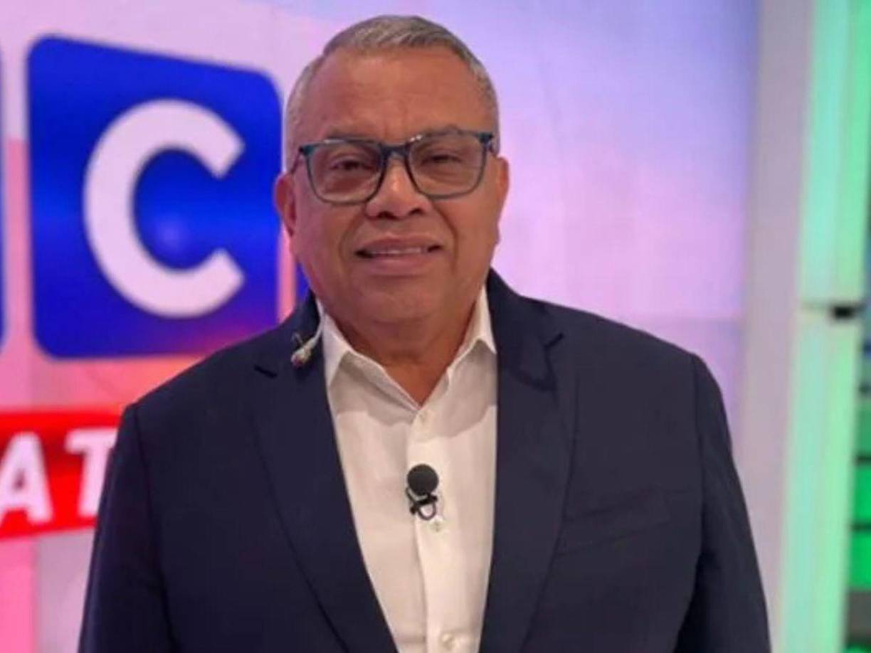 “El noviazgo que se está dando entre Miguel Marichal y Jennifer Aplicano, usted vio a Jennifer gritando en el campo de futbol por Miguel Marichal, cosa que yo nunca se la había visto a ella”, inició diciendo.