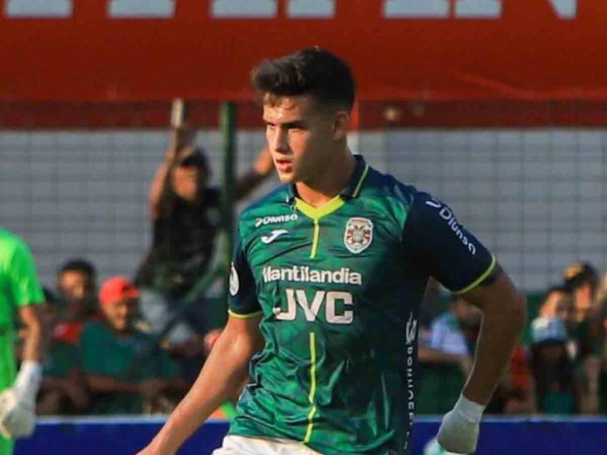 ”Lo siento hermano discúlpame. No tenía que hacer eso, lo siento perdí la cabeza”, comenzó diciéndole André Orellana a Germán Mejía. 