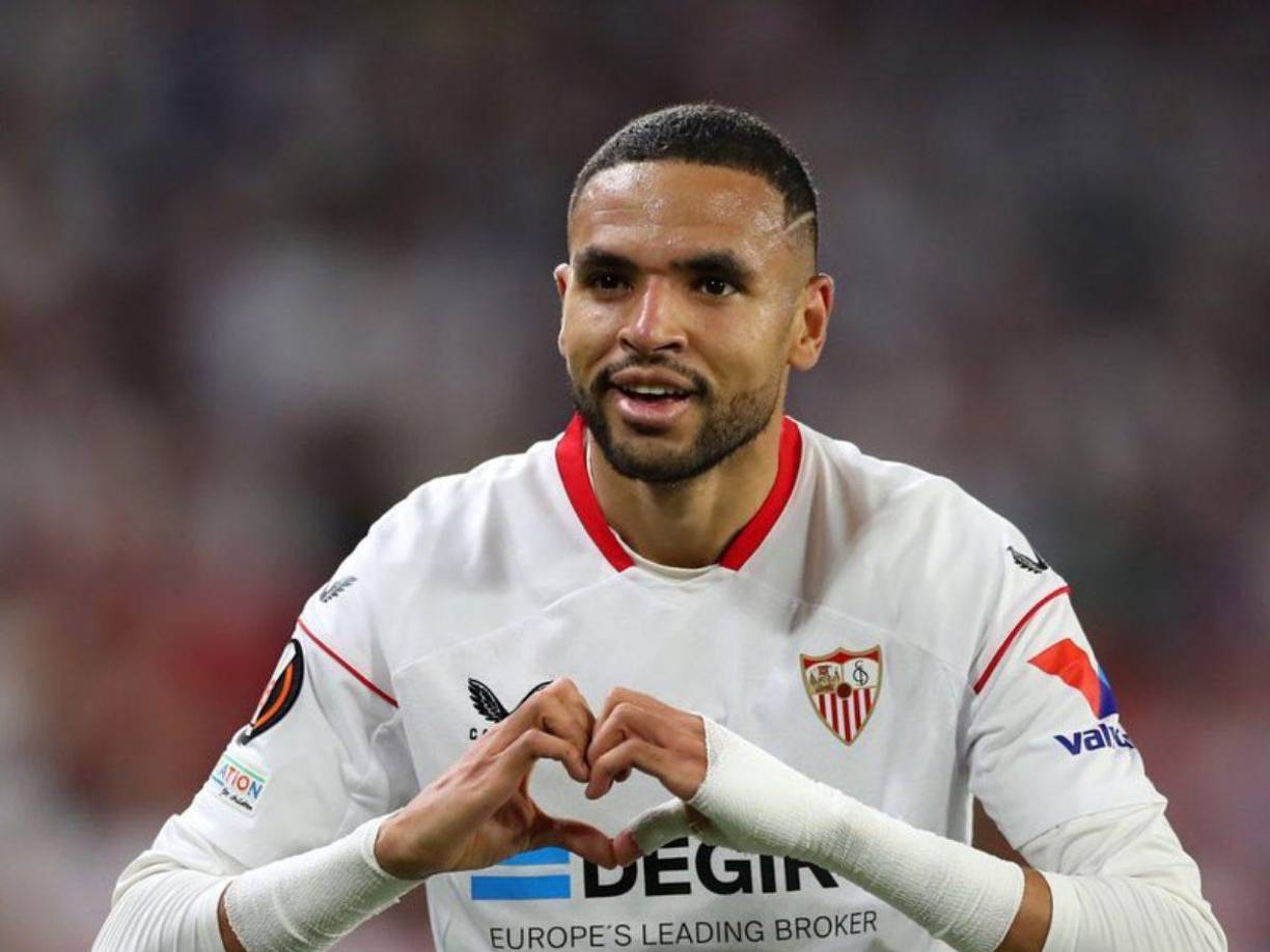 El goleador Youssef En-Nesyri dejará al Sevilla y será nuevo jugador del Fenerbahce de Turquía. La operación rondará los 25 millones de euros, será dirigido por Mourinho.