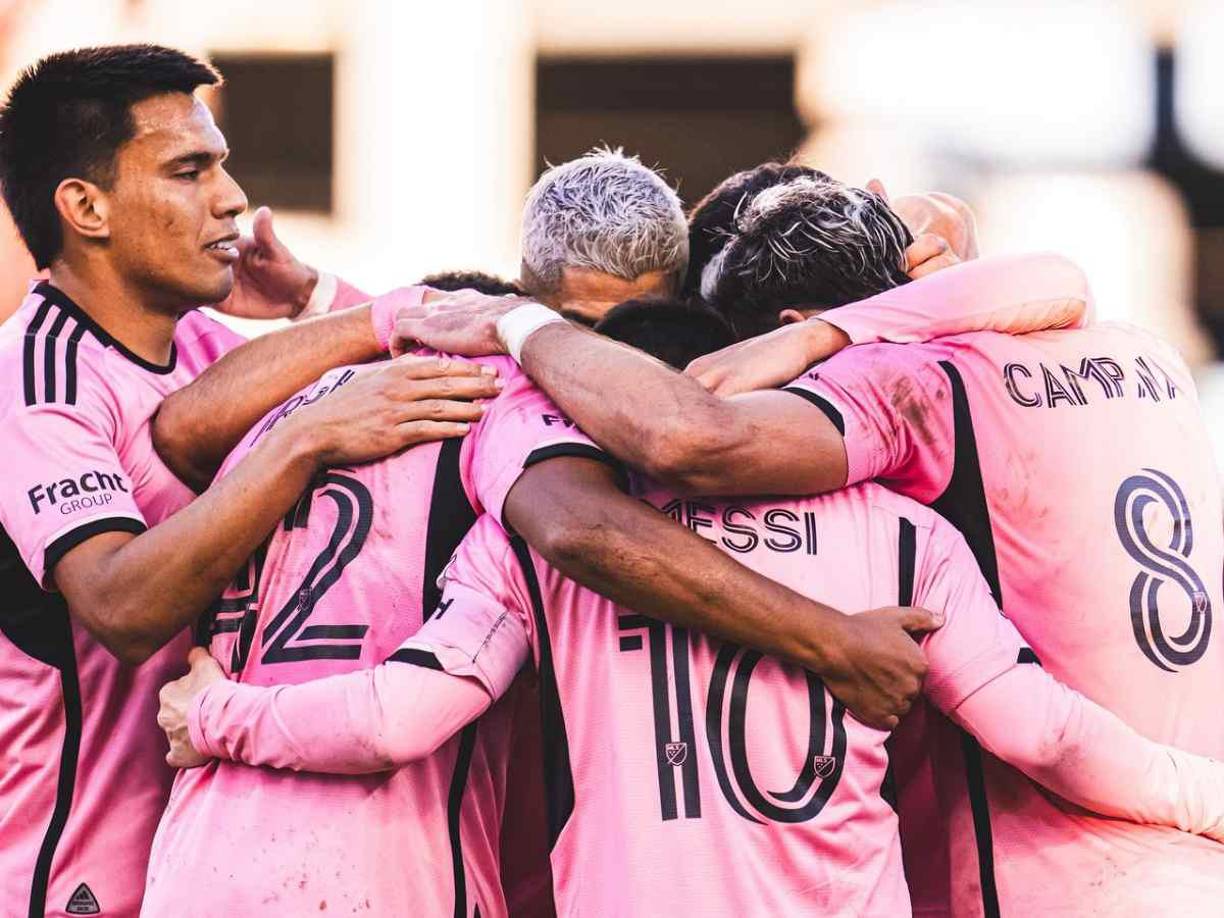 El periódico The New York Times calificó de ridícula la elección al Mundial de Clubes del equipo de David Beckham atribuyéndole a motivos comerciales.